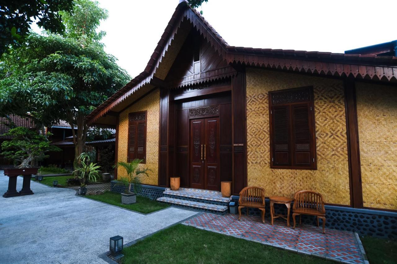 Ndalem Mataram Apartment Banyuwangi  Room photo