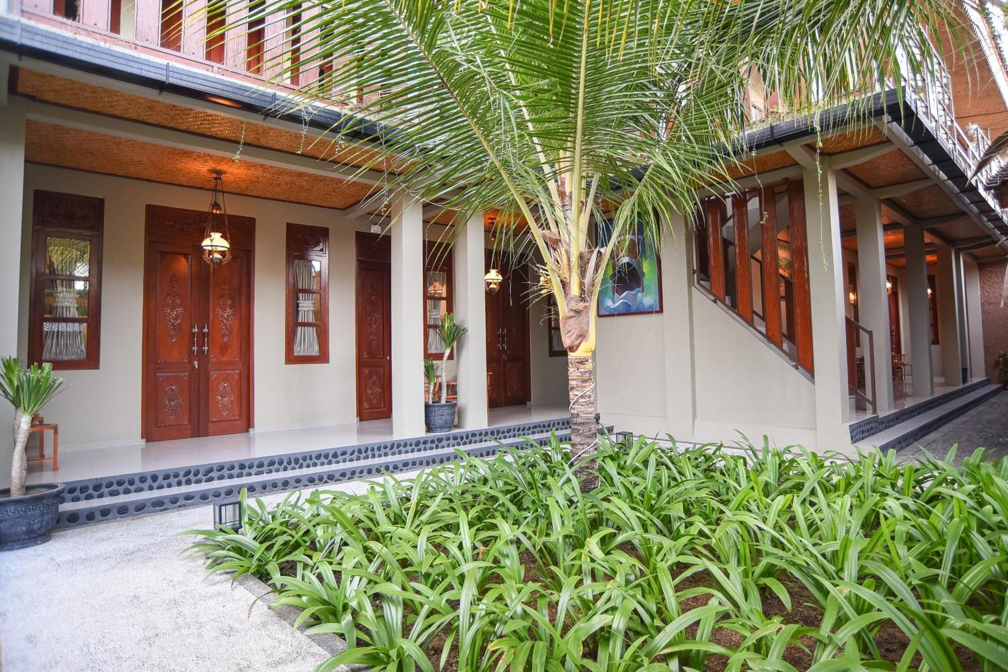 Ndalem Mataram Apartment Banyuwangi  Exterior photo